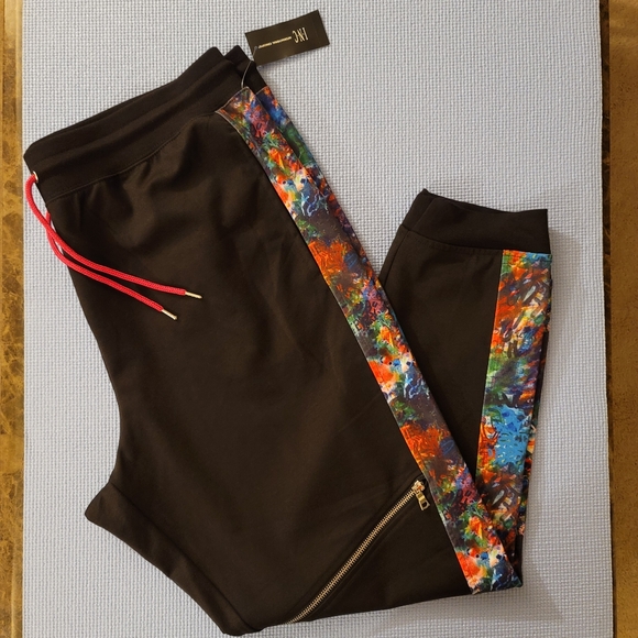 INC Men's Graffiti Sport Jogger - Picture 9 of 11